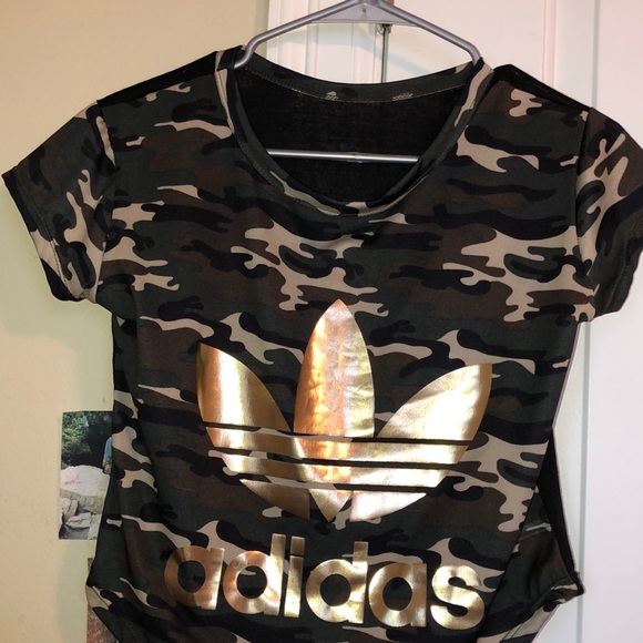 Adidas crop top - Picture 4 of 4